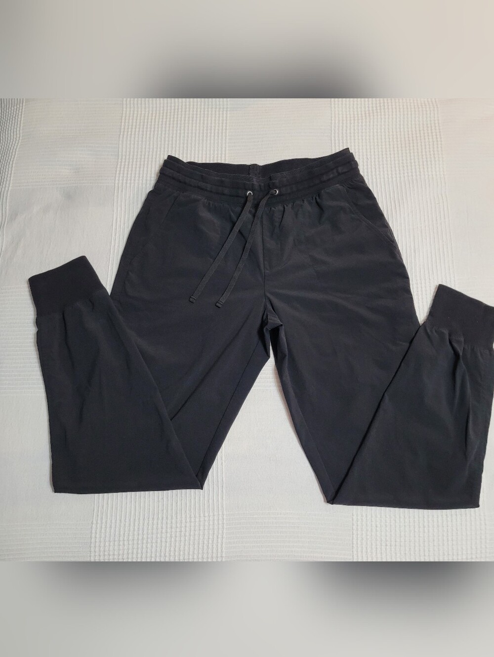 Uniqlo Women's Black Slim-Fit Joggers, Ribbed Ankle Cuffs,  Size Medium